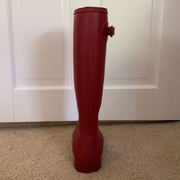 Size 9 Hunter rain boots - Picture 6 of 8